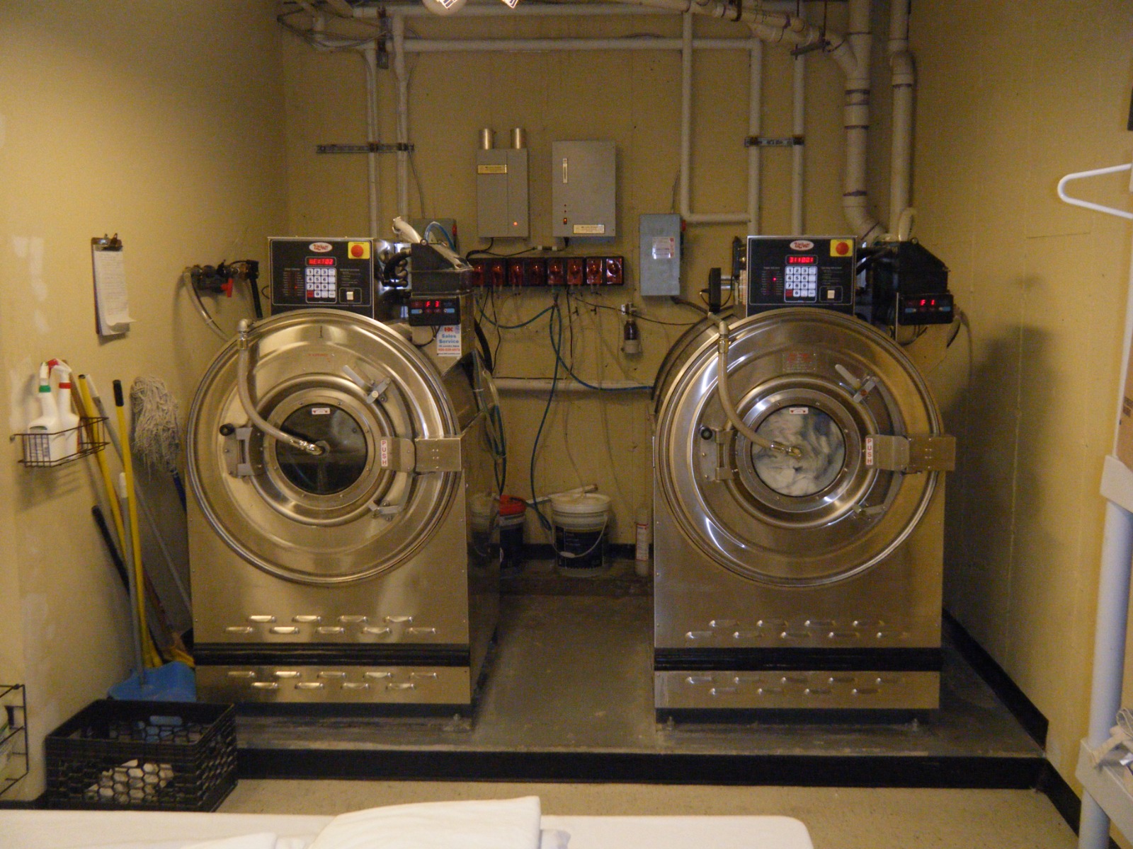 Ozone laundry install with VMUS-4 ozone generator